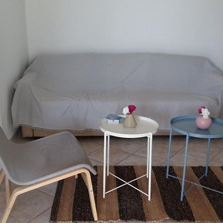 Simplicity At Iris Accommodation Pszakúdia Kültér fotó