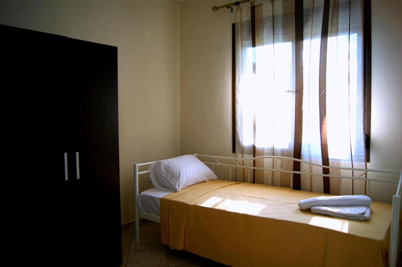 Simplicity At Iris Accommodation Pszakúdia Szoba fotó