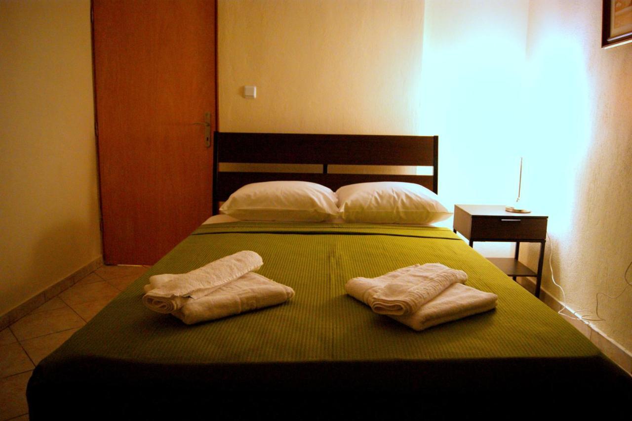 Simplicity At Iris Accommodation Pszakúdia Szoba fotó